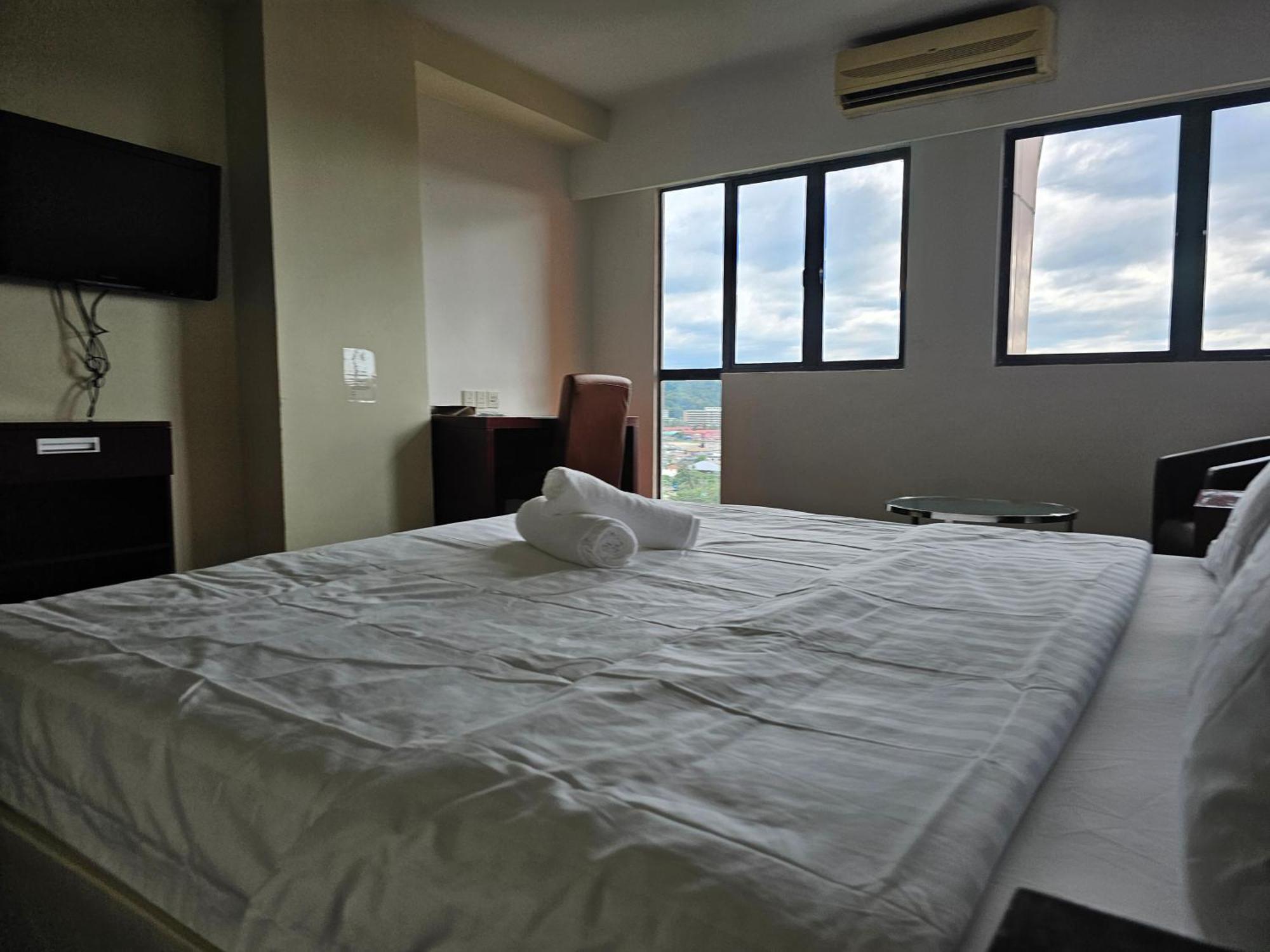 Kota Kinabalu City Ensuite At Scsp Ming Garden Exterior photo